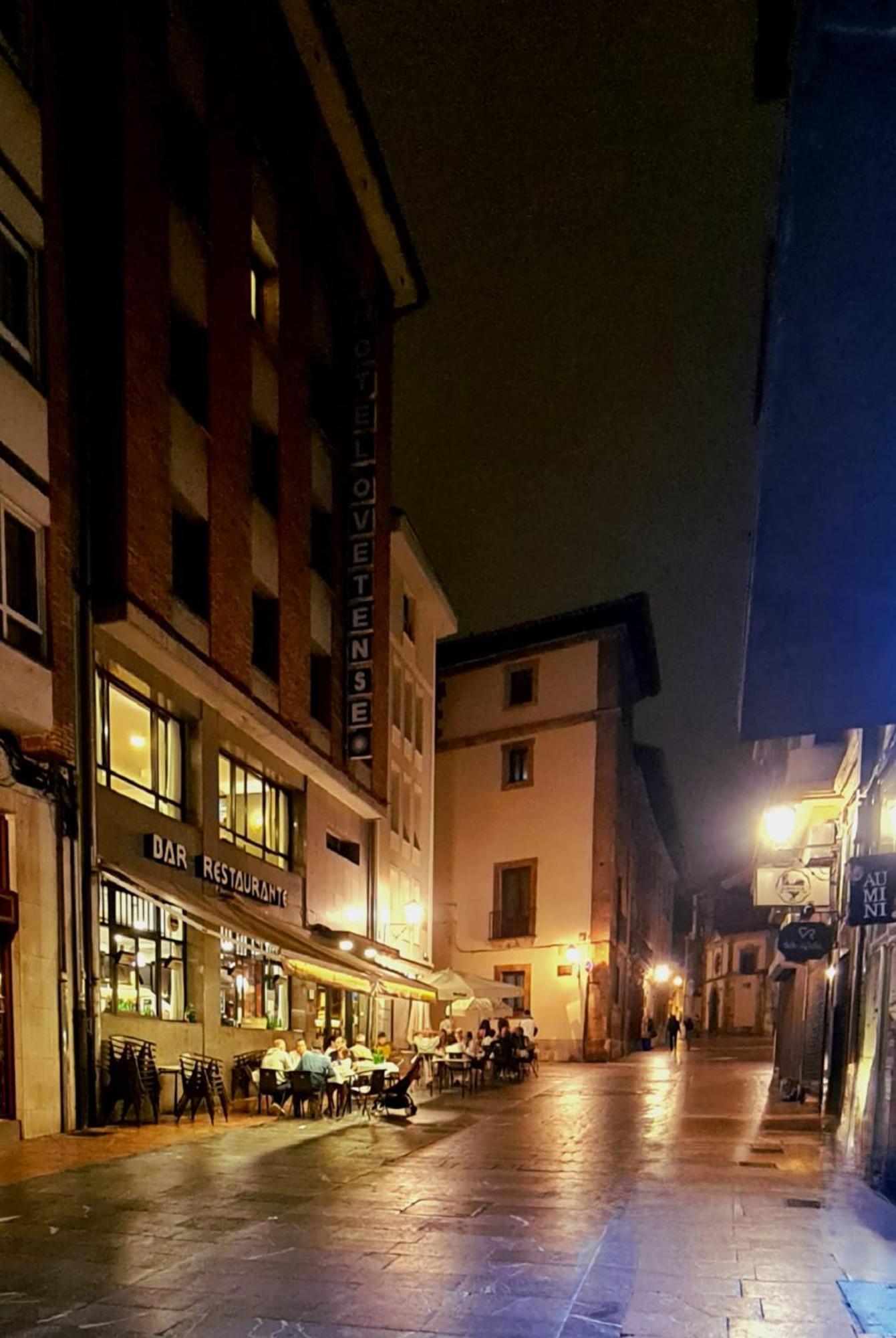 Atico De Diseno En El Centro Lejlighed Oviedo Eksteriør billede